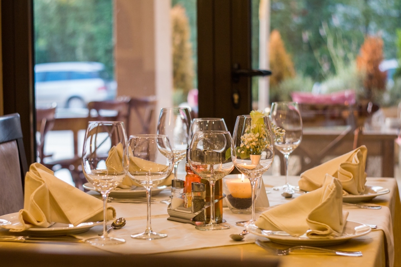 restaurant-MONTFERRAT-min_restaurant-449952